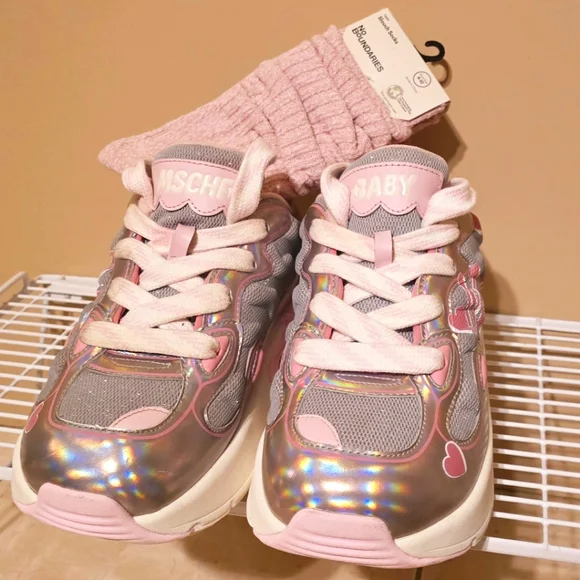 MSCHF Super Baby Olivia in Women's Size 8 MSCHF012-OV 100% Authentic - *EUC* - Picture 2 of 9